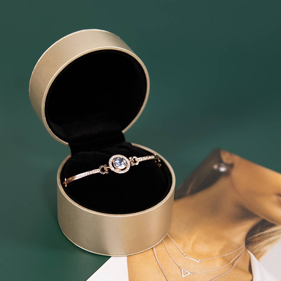 Custom leather bracelet gift jewelry storage boxes packaging wholesale